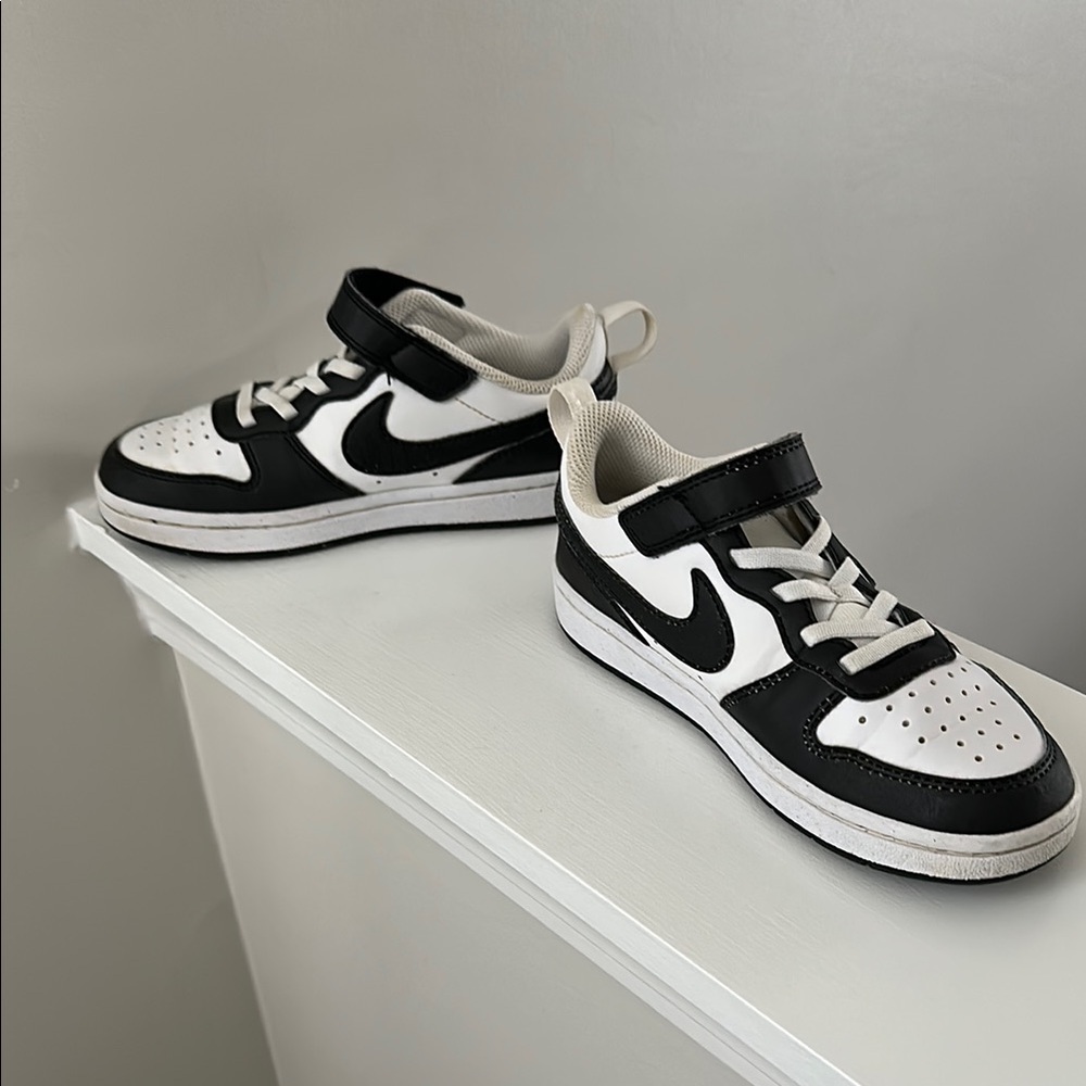 Nike Kids Black and White Sneakers